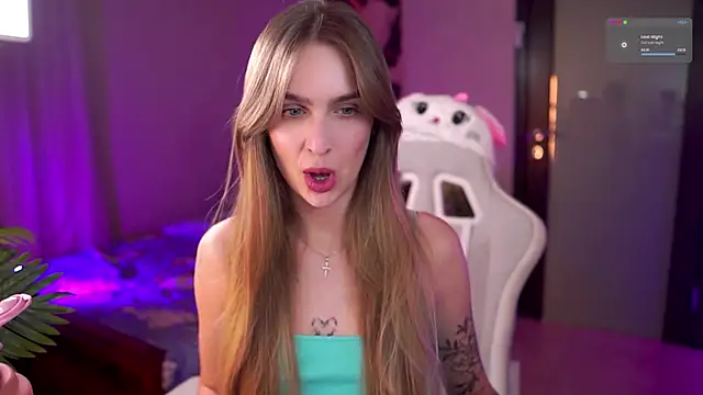 Kamila icee online show from February 19, 9:01 pm