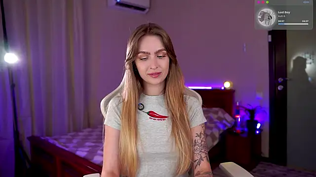 Kamila icee online show from June 7, 8:36 pm