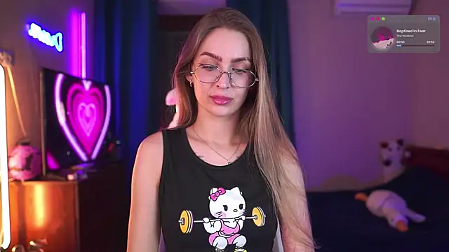 Kamila icee online show from November 20, 8:20 pm