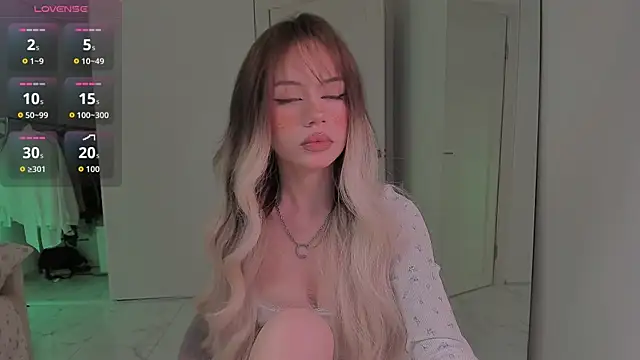 KellyBarton online show from November 18, 9:07 pm