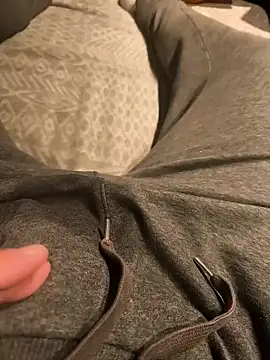 onbifeet online show from December 20, 9:50 pm