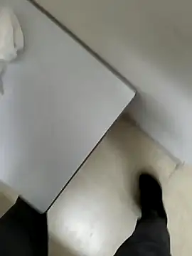 Snapshot of onbifeet chatting on March 13, 6:12 pm onbifeet online show from March 13, 6:12 pm