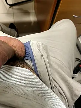 onbifeet online show from February 5, 5:31 pm