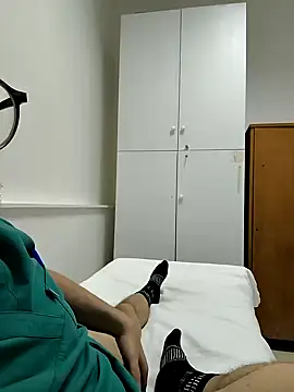 Snapshot of onbifeet chatting on March 5, 3:29 pm onbifeet online show from March 5, 3:29 pm