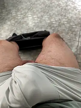 onbifeet online show from April 9, 2:34 pm