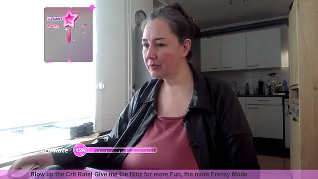 MilfGina online show from November 14, 8:51 am