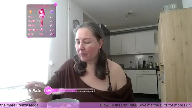 MilfGina online show from November 10, 8:52 am