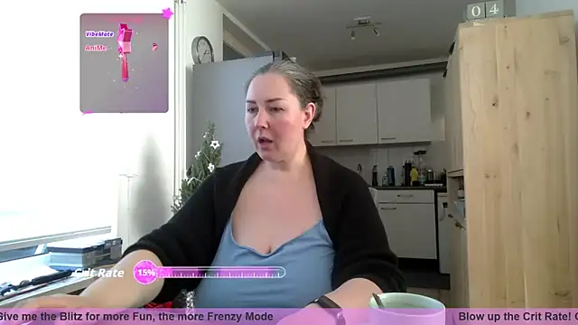 MilfGina online show from December 4, 12:15 pm