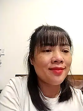 Snapshot of Lady-big91 chatting on October 25, 1:34 pm Lady-big91 online show from October 25, 1:34 pm