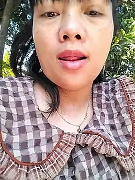 Snapshot of Lady-big91 chatting on November 23, 6:45 am Lady-big91 online show from November 23, 6:45 am