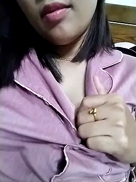 Snapshot of Lady-big91 chatting on November 6, 10:19 am Lady-big91 online show from November 6, 10:19 am