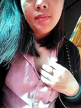 Snapshot of Lady-big91 chatting on November 26, 2:11 am Lady-big91 online show from November 26, 2:11 am