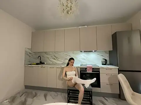 winter  sun online show from February 27, 1:11 pm