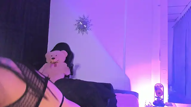 sam carsonx online show from November 28, 9:15 pm