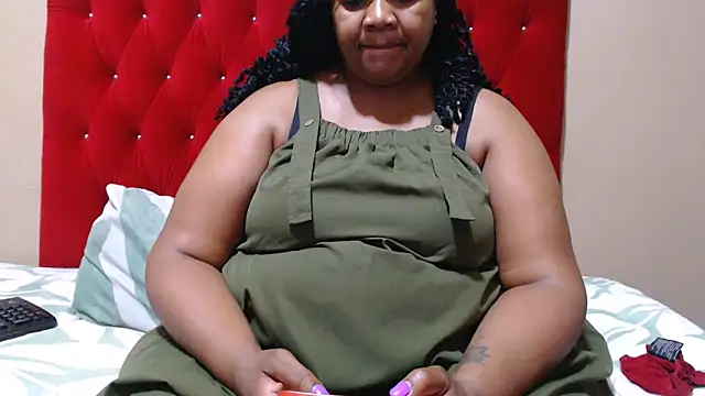 MIGHTYASSS online show from April 5, 7:15 am