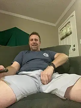 Snapshot of Realybigdill chatting on July 18, 2:53 am Realybigdill online show from July 18, 2:53 am