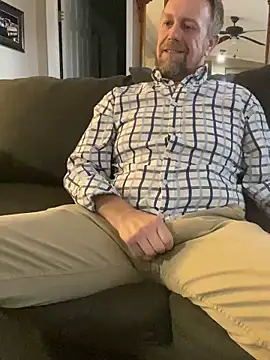 Realybigdill online show from December 18, 6:45 pm