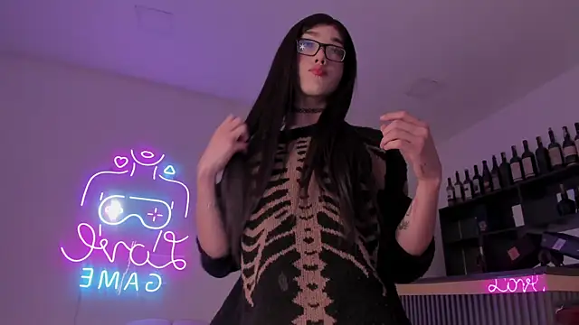 Bonnie Luxury online show from October 23, 5:17 am