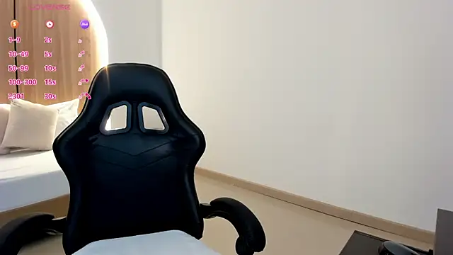 zoe danae  online show from March 14, 12:33 pm