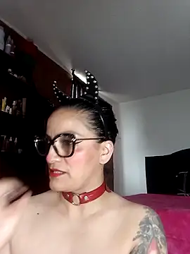 Taylor-hardcore online show from April 5, 5:19 pm