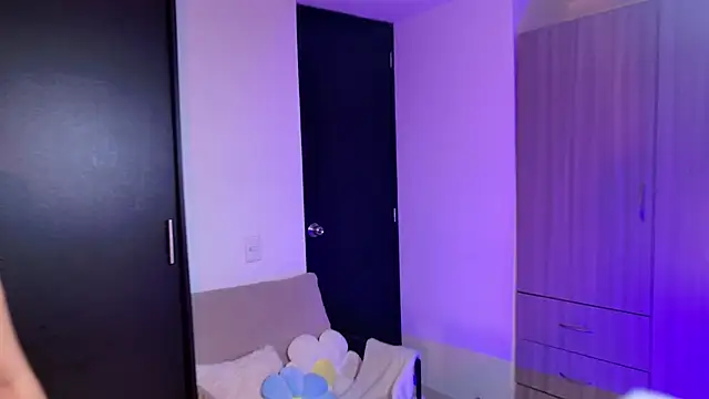 rubi star online show from March 3, 8:43 pm