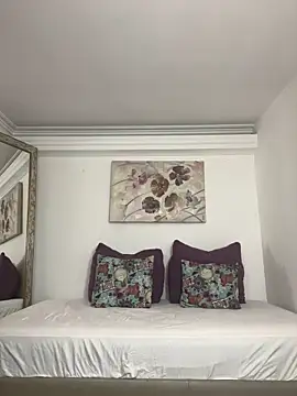 rubi star online show from November 6, 5:28 pm