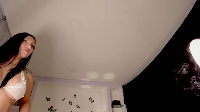 miicheell colins31 online show from January 5, 8:23 pm