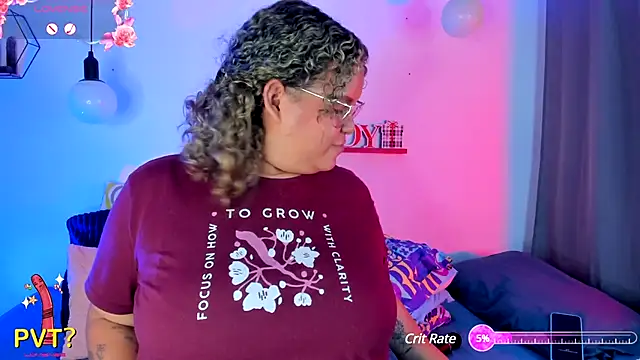Snapshot of monicabbw_ chatting on February 6, 5:35 am monicabbw online show from February 6, 5:35 am
