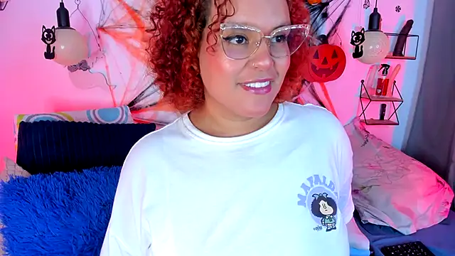 monicabbw  online show from October 21, 12:11 am