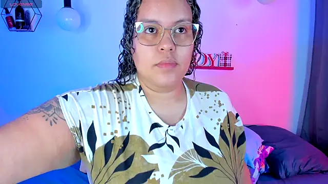 Snapshot of monicabbw_ chatting on January 13, 2:00 pm monicabbw online show from January 13, 2:00 pm