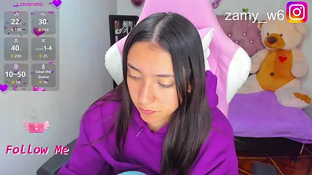 Snapshot of karla_cute01 chatting on January 15, 5:11 am karla cute01 online show from January 15, 5:11 am