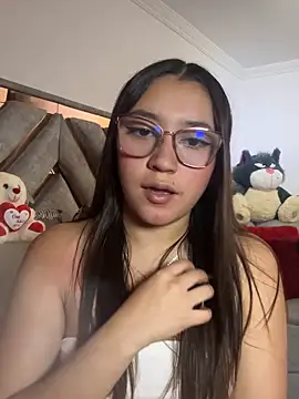Snapshot of karla_cute01 chatting on June 12, 10:40 pm karla cute01 online show from June 12, 10:40 pm