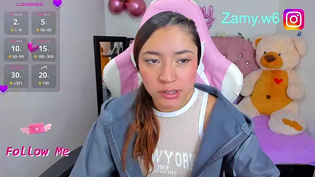 Snapshot of karla_cute01 chatting on September 23, 5:03 am karla cute01 online show from September 23, 5:03 am