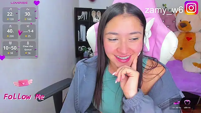 Snapshot of karla_cute01 chatting on January 9, 9:05 am karla cute01 online show from January 9, 9:05 am