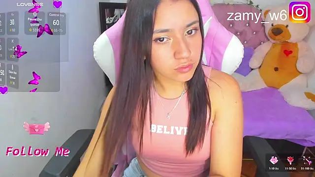 Snapshot of karla_cute01 chatting on February 1, 5:06 am karla cute01 online show from February 1, 5:06 am