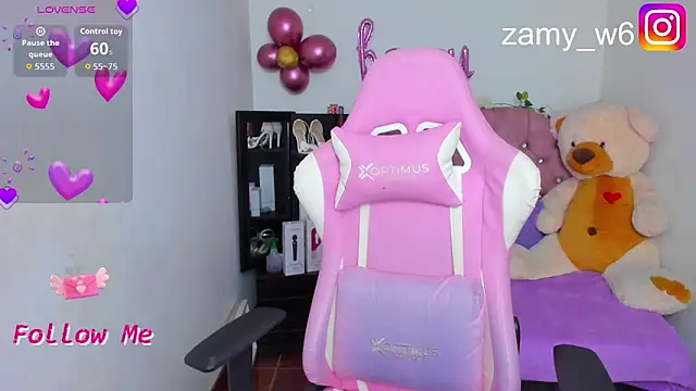 Snapshot of karla_cute01 chatting on February 23, 5:09 am karla cute01 online show from February 23, 5:09 am