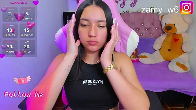 Snapshot of karla_cute01 chatting on February 25, 4:01 am karla cute01 online show from February 25, 4:01 am