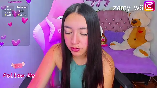 Snapshot of karla_cute01 chatting on February 24, 6:03 am karla cute01 online show from February 24, 6:03 am