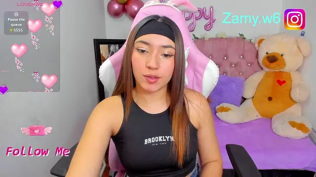 Snapshot of karla_cute01 chatting on September 18, 5:10 am karla cute01 online show from September 18, 5:10 am