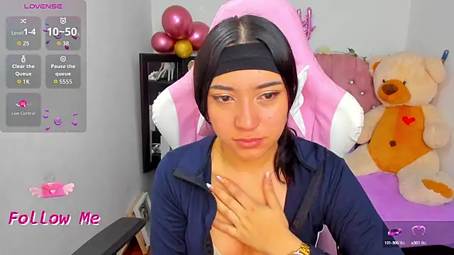 Snapshot of karla_cute01 chatting on October 17, 8:39 am karla cute01 online show from October 17, 8:39 am