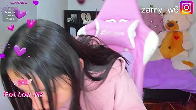 Snapshot of karla_cute01 chatting on January 7, 4:23 pm karla cute01 online show from January 7, 4:23 pm