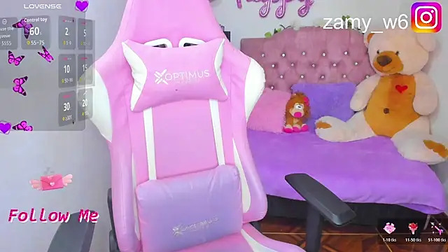 Snapshot of karla_cute01 chatting on February 6, 5:03 am karla cute01 online show from February 6, 5:03 am