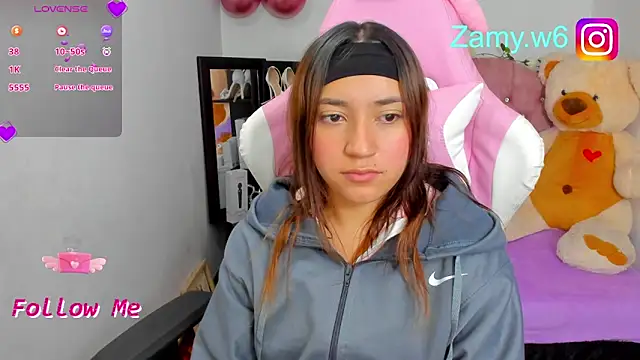 Snapshot of karla_cute01 chatting on September 10, 6:45 am karla cute01 online show from September 10, 6:45 am