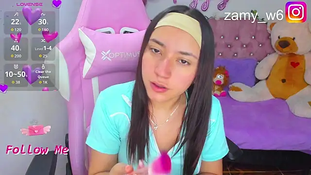 Snapshot of karla_cute01 chatting on January 13, 5:11 am karla cute01 online show from January 13, 5:11 am