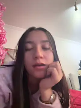 Snapshot of karla_cute01 chatting on July 1, 10:32 pm karla cute01 online show from July 1, 10:32 pm