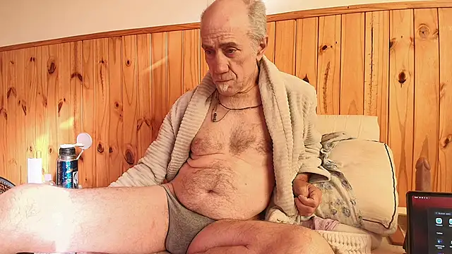 papifacu online show from April 15, 1:26 pm