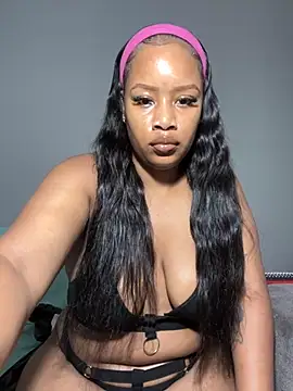 MimiCurves online show from November 8, 7:23 am