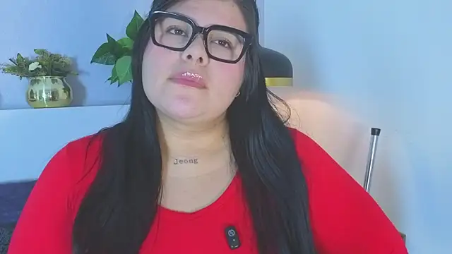 Snapshot of Scarlett_grey1 chatting on February 13, 4:12 am Scarlett grey1 online show from February 13, 4:12 am