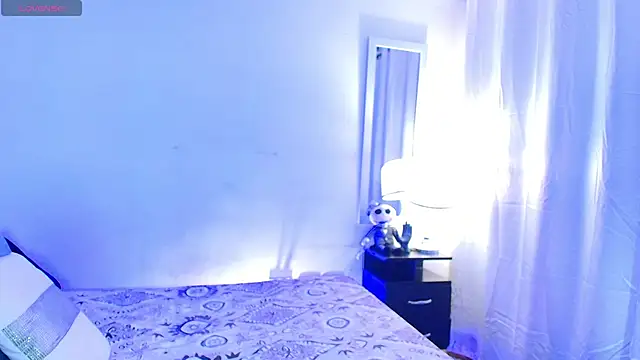 MeganLorensx online show from October 18, 11:40 pm