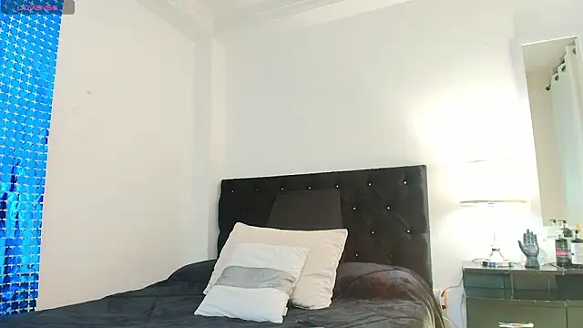 MeganLorensx online show from February 3, 6:35 pm